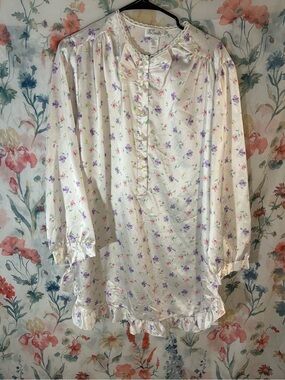 Vintage-Inspired White Floral Nightgown with Lavender Print